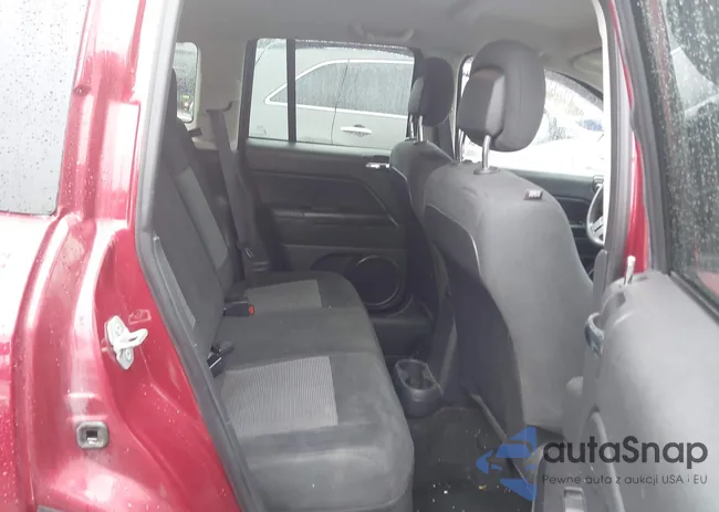 1C4NJDBB2GD657149: 44492841