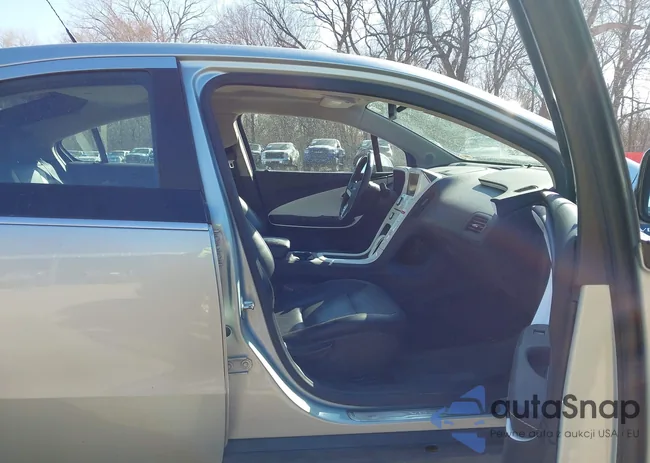 1G1RD6E44CU105981: 44492963