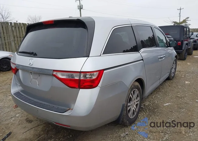 5FNRL5H60CB061889: 44492968