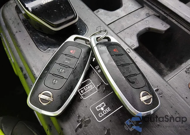 JN1BF0BA4PM404311: 44492993