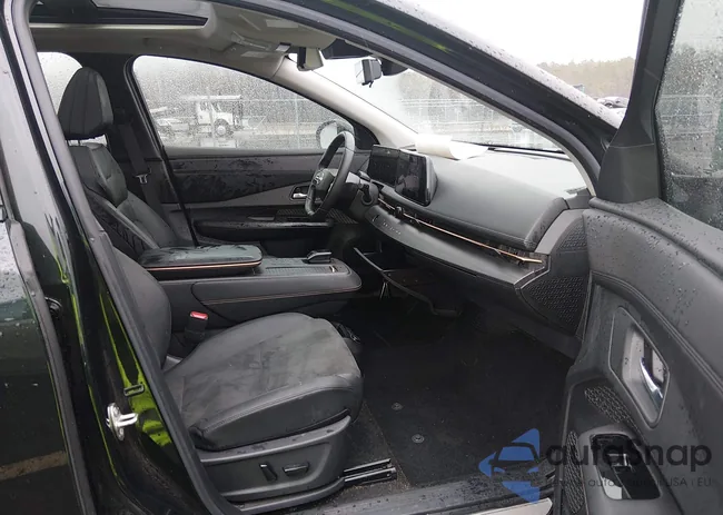 JN1BF0BA4PM404311: 44492993