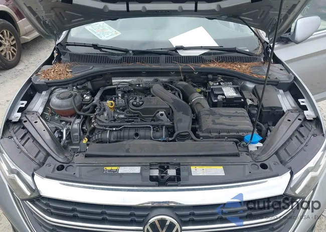 3VWEM7BU7RM017890: 44493045