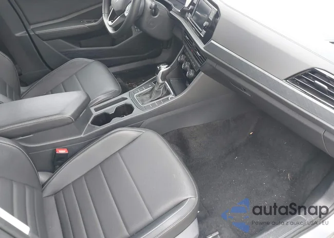 3VWEM7BU7RM017890: 44493045