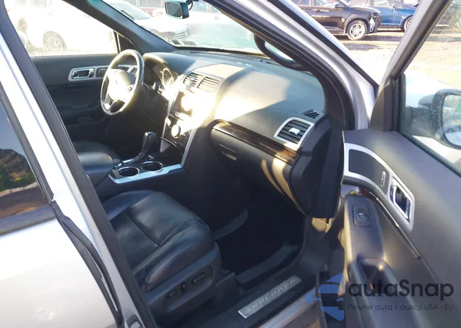 1FMHK8F86CGA70392: 44493066