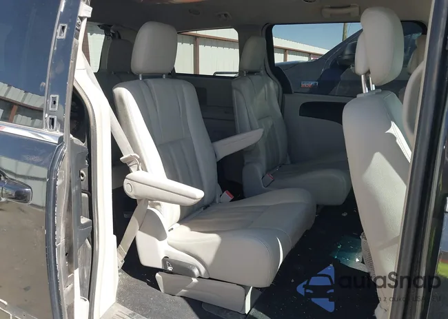 2C4RC1BG0FR673030: 44493122