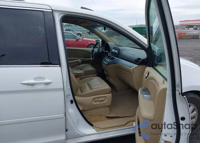 5FNRL386X8B416062: 44493142