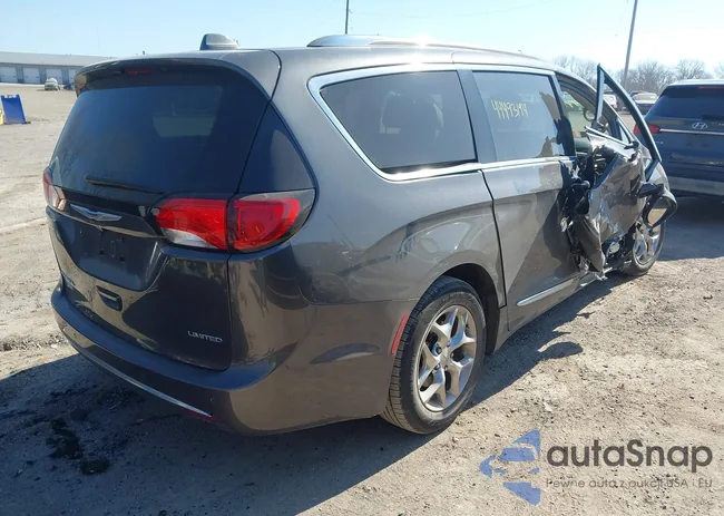 2C4RC1GG5JR258190: 44493194