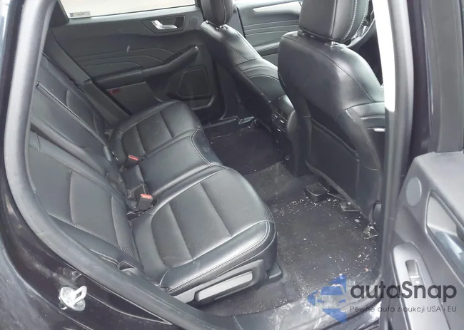 1FMCU9CZ9MUB06795: 44493236