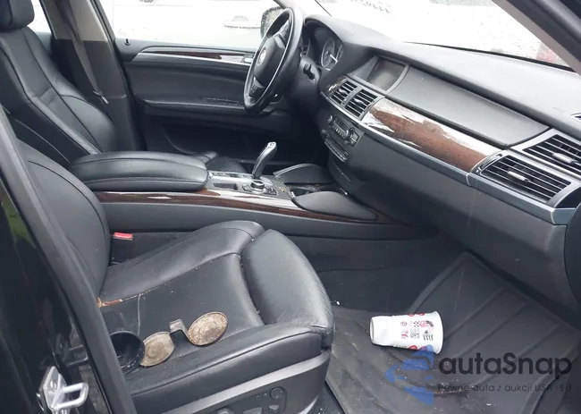 5UXFG8C58EL592599: 44492324