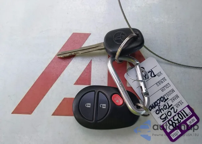 3TMJU4GN0FM176117: 44492332