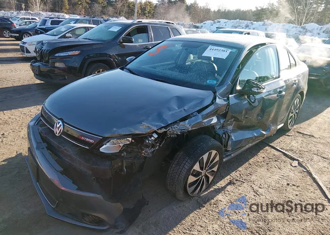 3VW637AJ2EM206973: 44492381