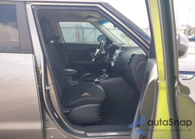 KNDJN2A2XG7317173: 44492428