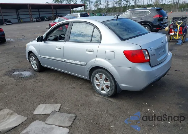 KNADH4A32B6749115: 44492536