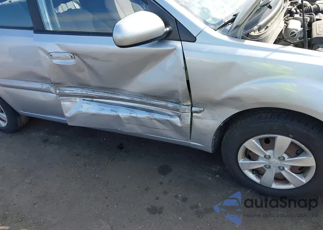 KNADH4A32B6749115: 44492536