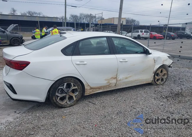 3KPF24AD1LE202936: 44492655