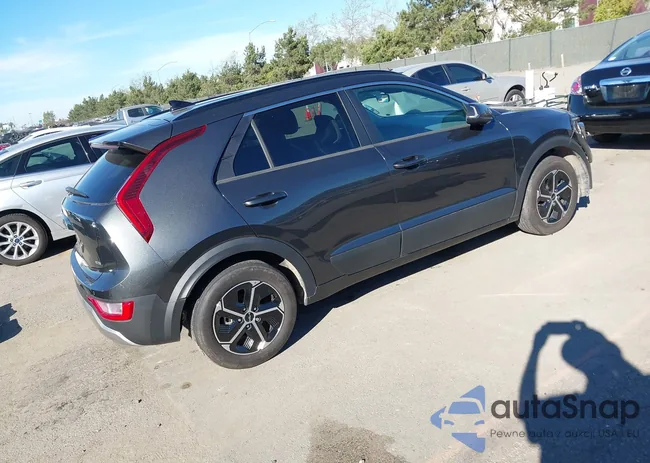 KNDCR3LE8R5187399: 44493791