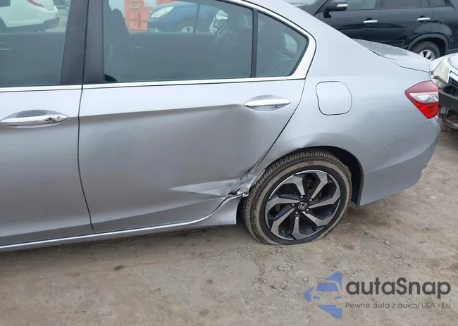 1HGCR2F06GA152263: 44493814