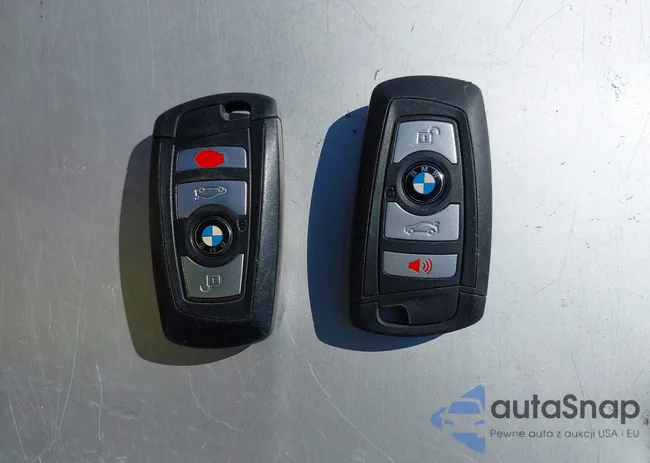 WBA8E1G51GNT38271: 44493855