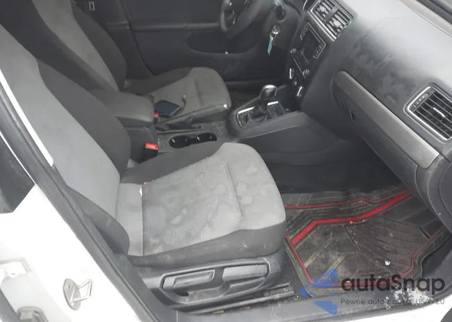 3VW2B7AJ0HM363889: 44493875