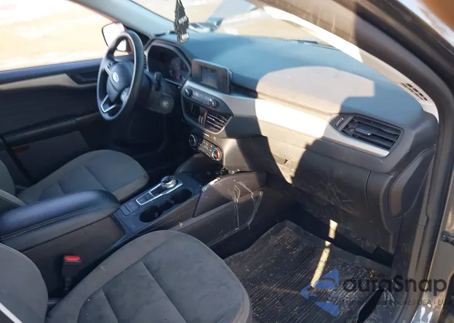 1FMCU9F64NUA82599: 44493974