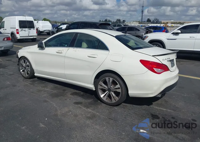 WDDSJ4EB4FN237776: 44493985