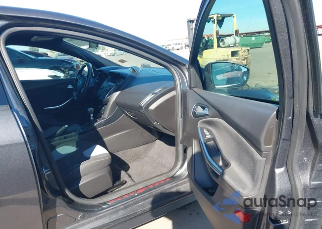 1FADP3L95JL211614: 44494065