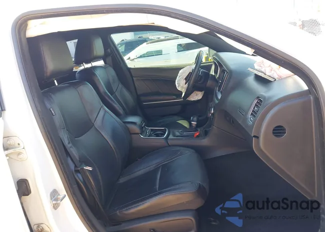 2C3CDXCTXFH800779: 44494085