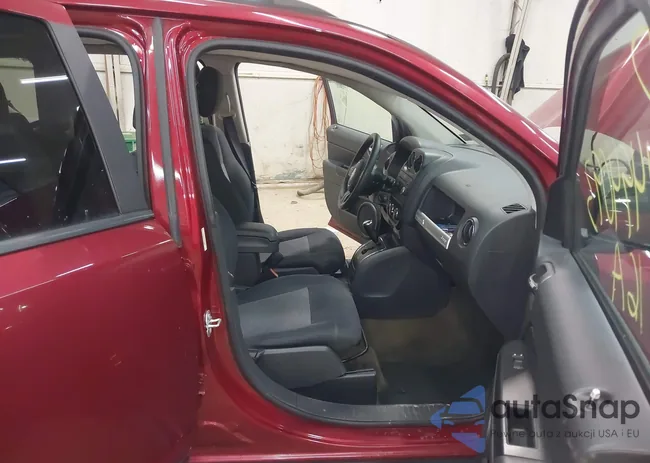 1C4NJDBB2GD759910: 44494093