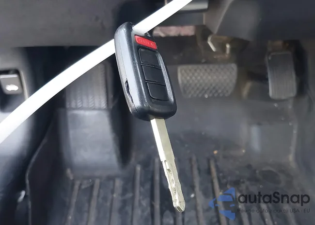 1HGCR2F5XEA040395: 44494138