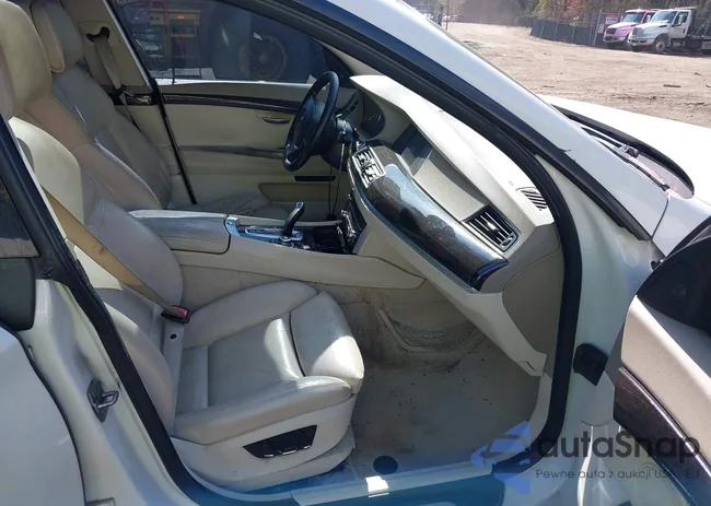 WBASP2C55BC338113: 44494178