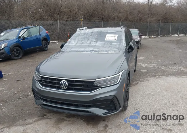 3VV8B7AX0RM098654: 44493283