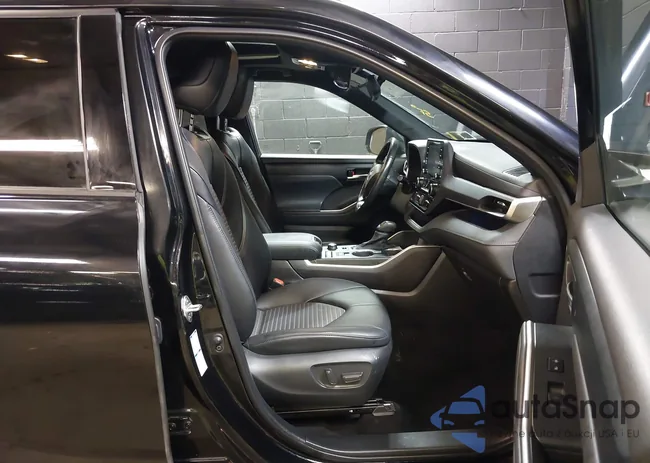 5TDLZRBH1NS220309: 44493353