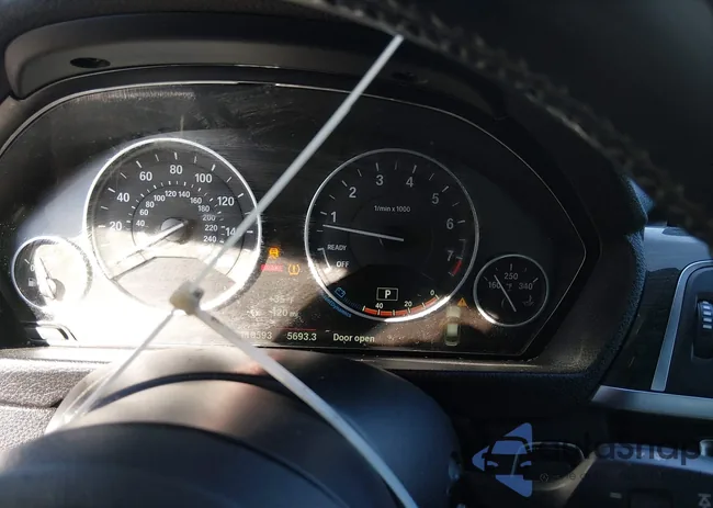 WBA8E1G50GNT36429: 44493362