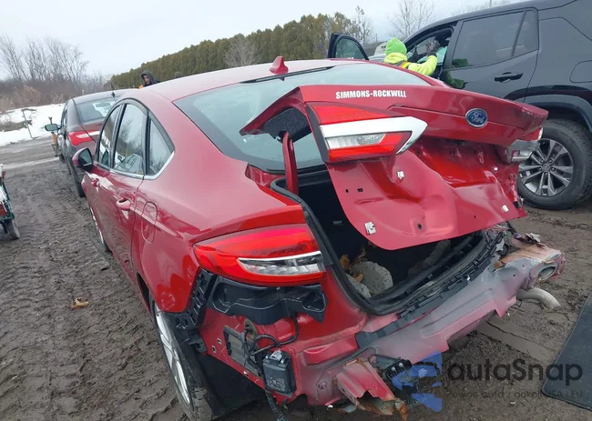 3FA6P0LU5LR219017: 44493365