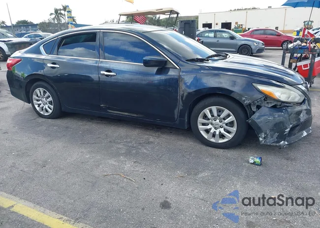 1N4AL3AP7HN303323: 44493477