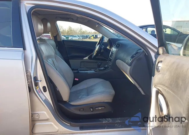 JTHBK262092091553: 44493548