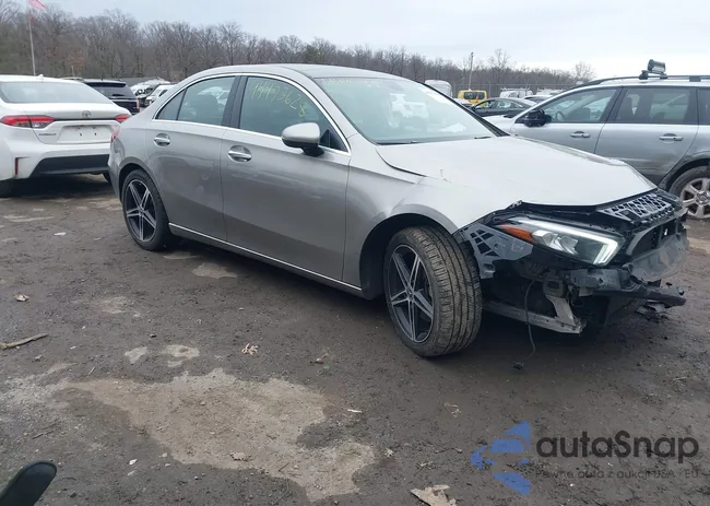 WDD3G4FB1KW005500: 44493628