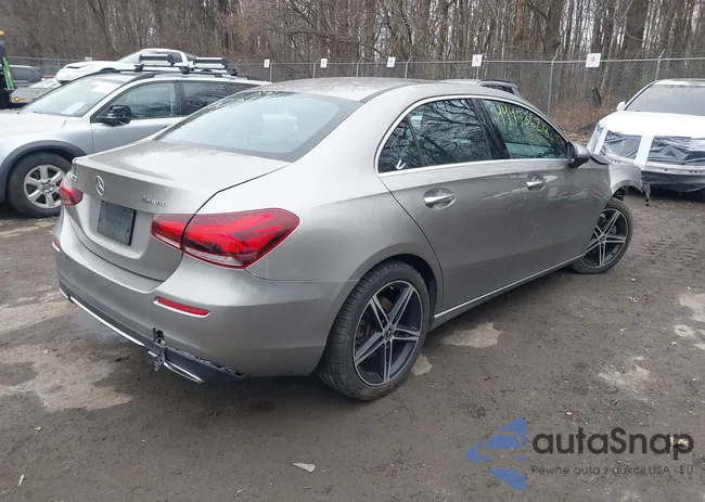 WDD3G4FB1KW005500: 44493628