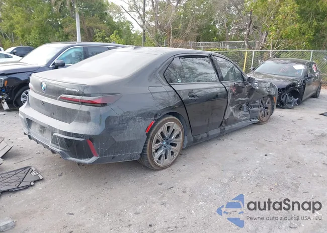 WBY43EJ05RCP11823: 44493656