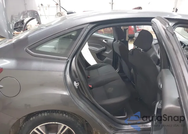 1FADP3FE2HL339859: 44494858