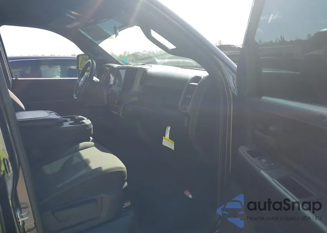 3C6UR5CL9RG221333: 44494860