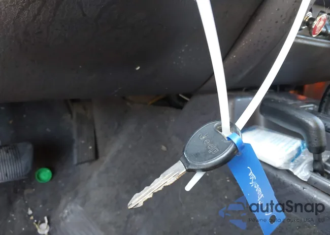 1J4FF48S11L551778: 44494917