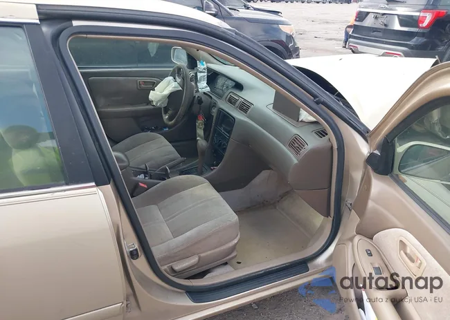 JT2BG22K0Y0472931: 44494924