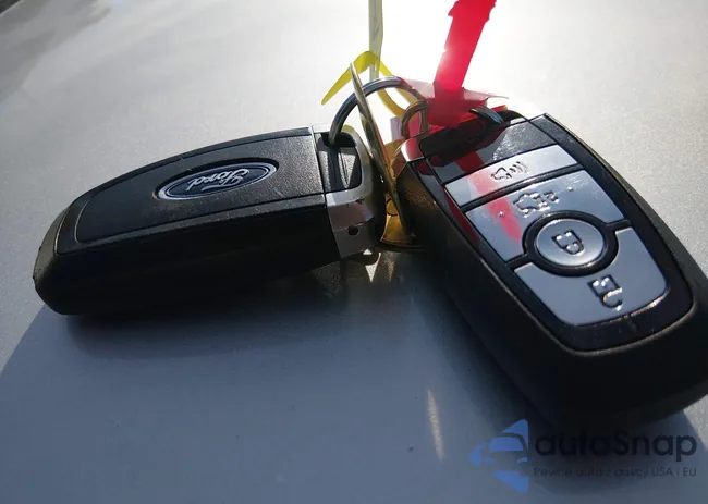 3FA6P0UU9JR254574: 44494980