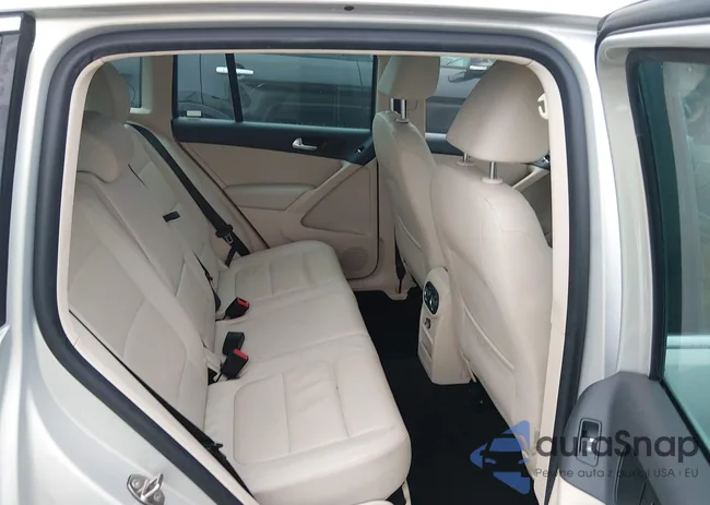 WVGAV7AX9FW614427: 44495060