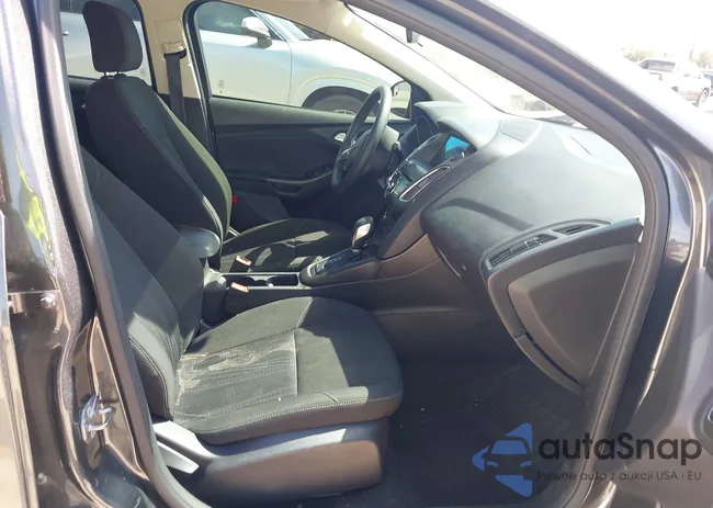 1FADP3H2XHL247188: 44495098