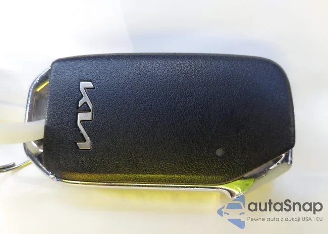 KNDCR3LEXR5120657: 44495112