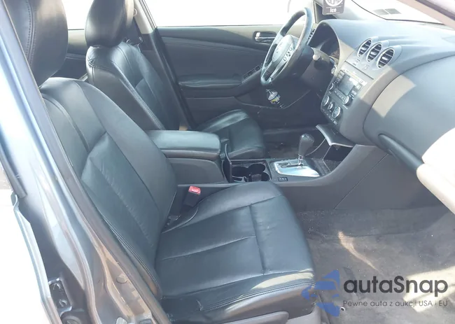 1N4AL2AP6AN558142: 44495231