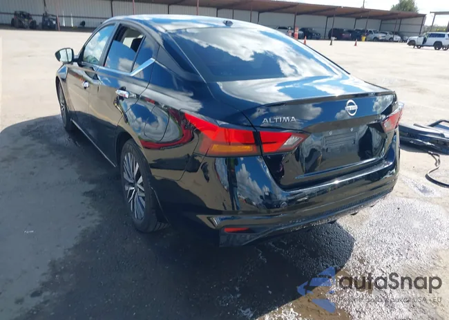 1N4BL4DV9RN406653: 44494300