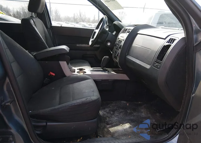 1FMCU9D7XBKB17505: 44494409